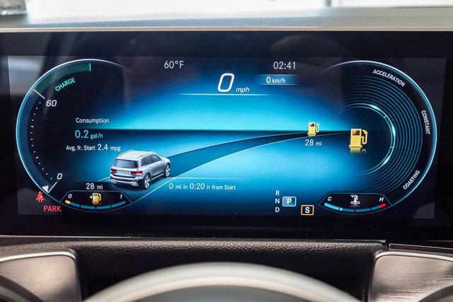 Used 2021 Mercedes-Benz GLB 250 w/ Premium Package image 16