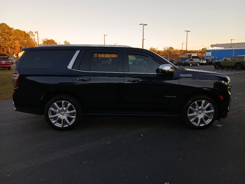 Used 2021 Chevrolet Tahoe High Country image 2