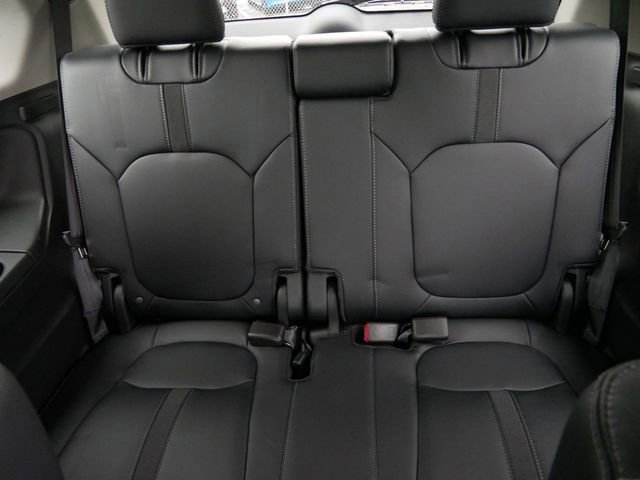 Used 2025 Honda Pilot EX-L image 14