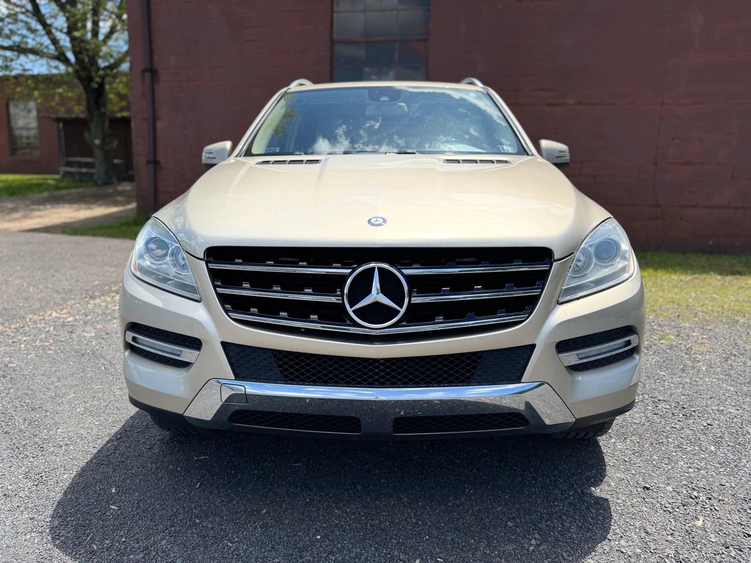 Used 2012 Mercedes-Benz ML 350 BlueTEC 4MATIC image 4