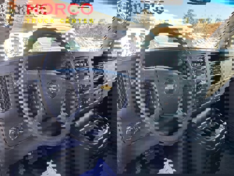 Used 2017 Chevrolet Express 2500 image 19