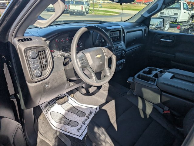 Used 2024 Chevrolet Silverado 1500 Custom w/ LPO, Dark Essentials Package AWD/4WD image 15