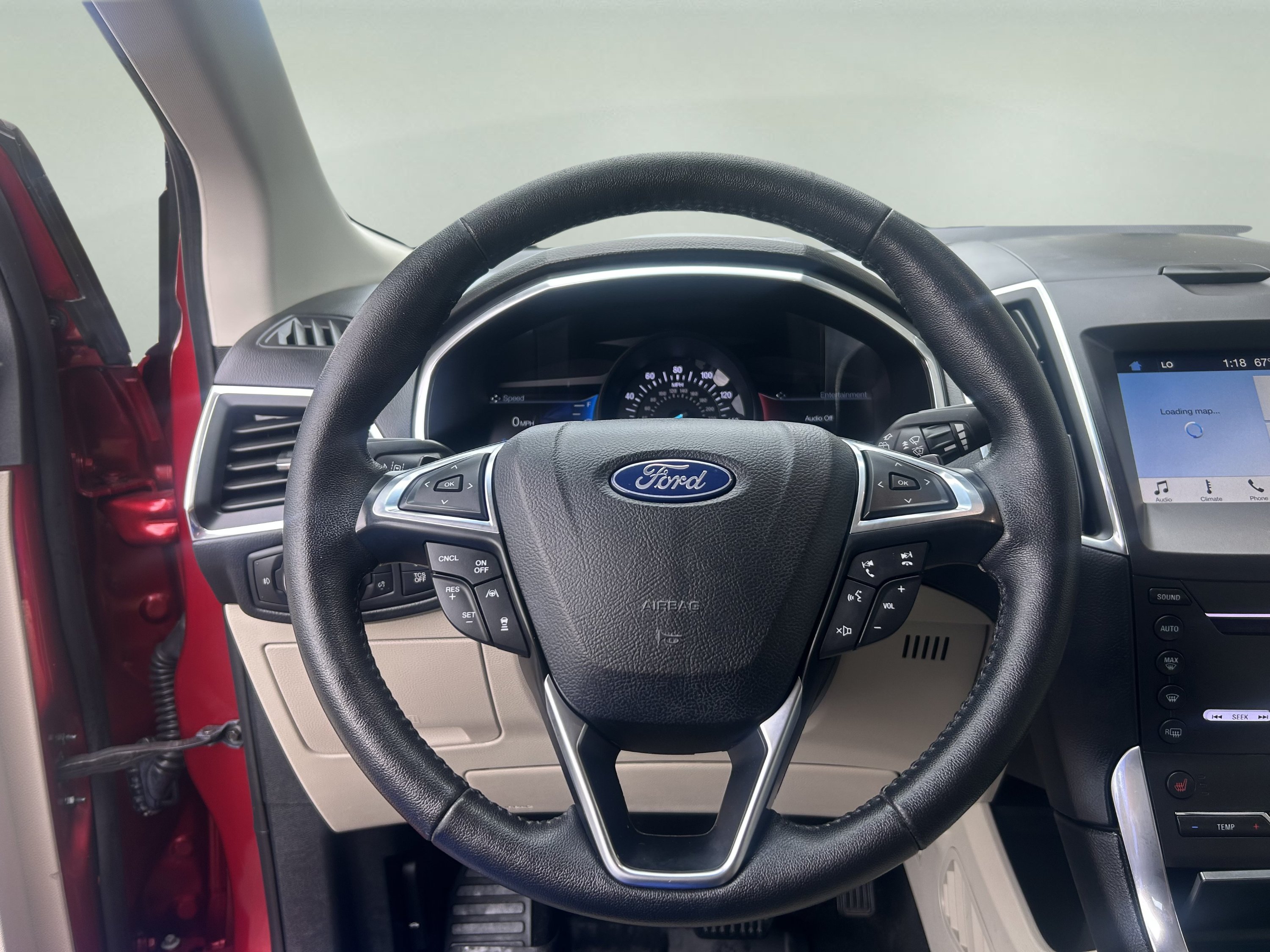 Used 2019 Ford Edge Titanium w/ Cold Weather Package AWD/4WD image 12