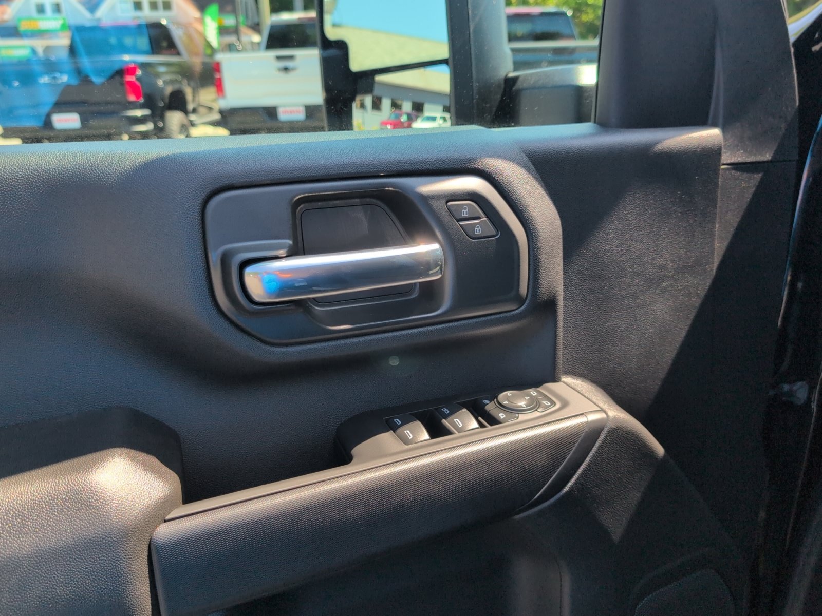 New 2026 Chevrolet Silverado 2500 Custom w/ Custom Value Package AWD/4WD image 18