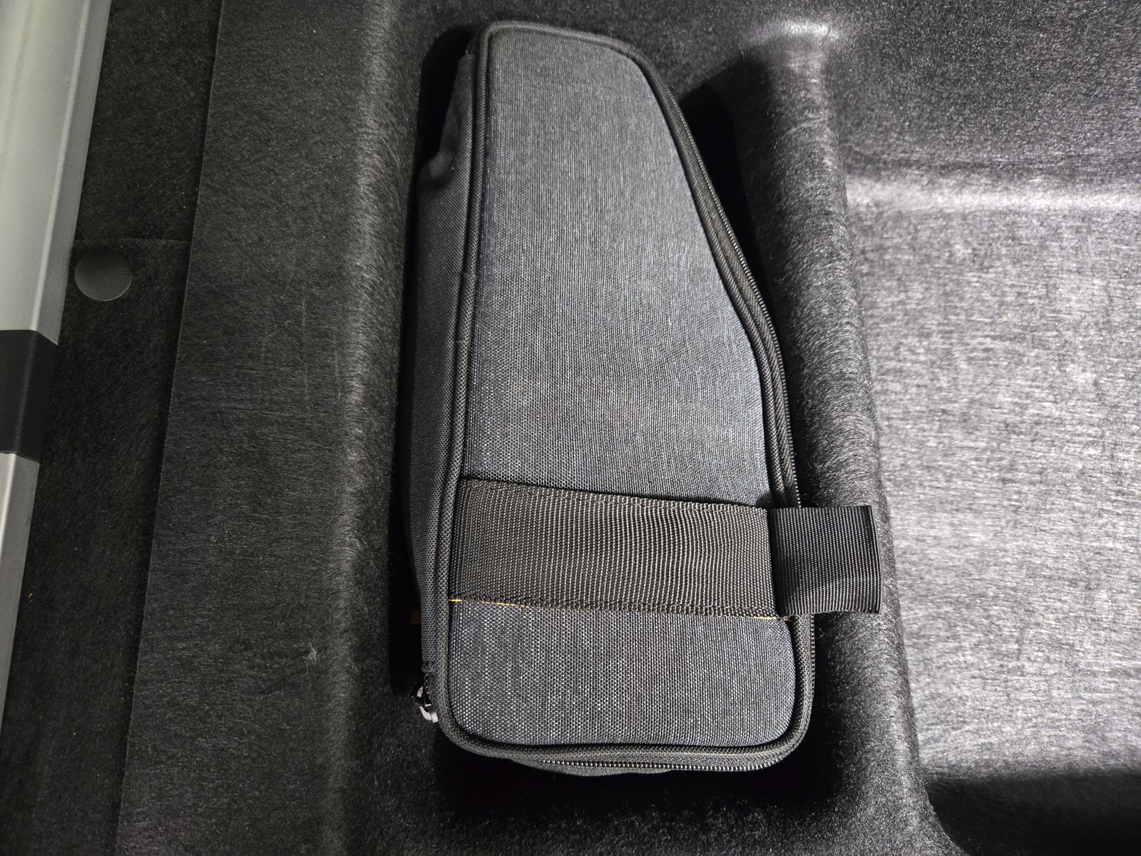 Used 2022 Rivian R1S Launch Edition image 34