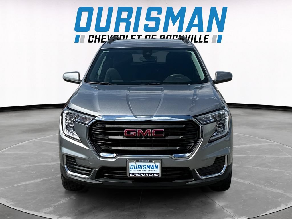 Used 2023 GMC Terrain SLE w/ Driver Convenience Package AWD/4WD image 8