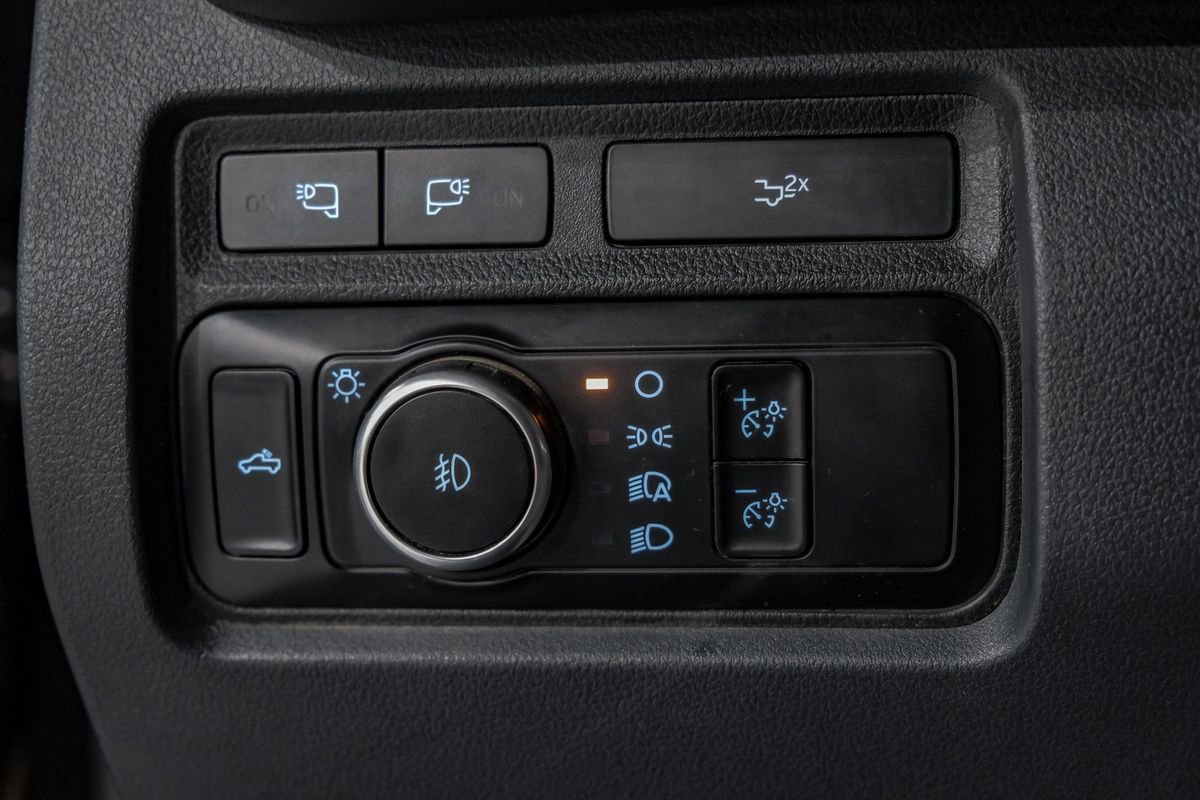 Used 2023 Ford F250 Lariat w/ Sport Appearance Package image 29