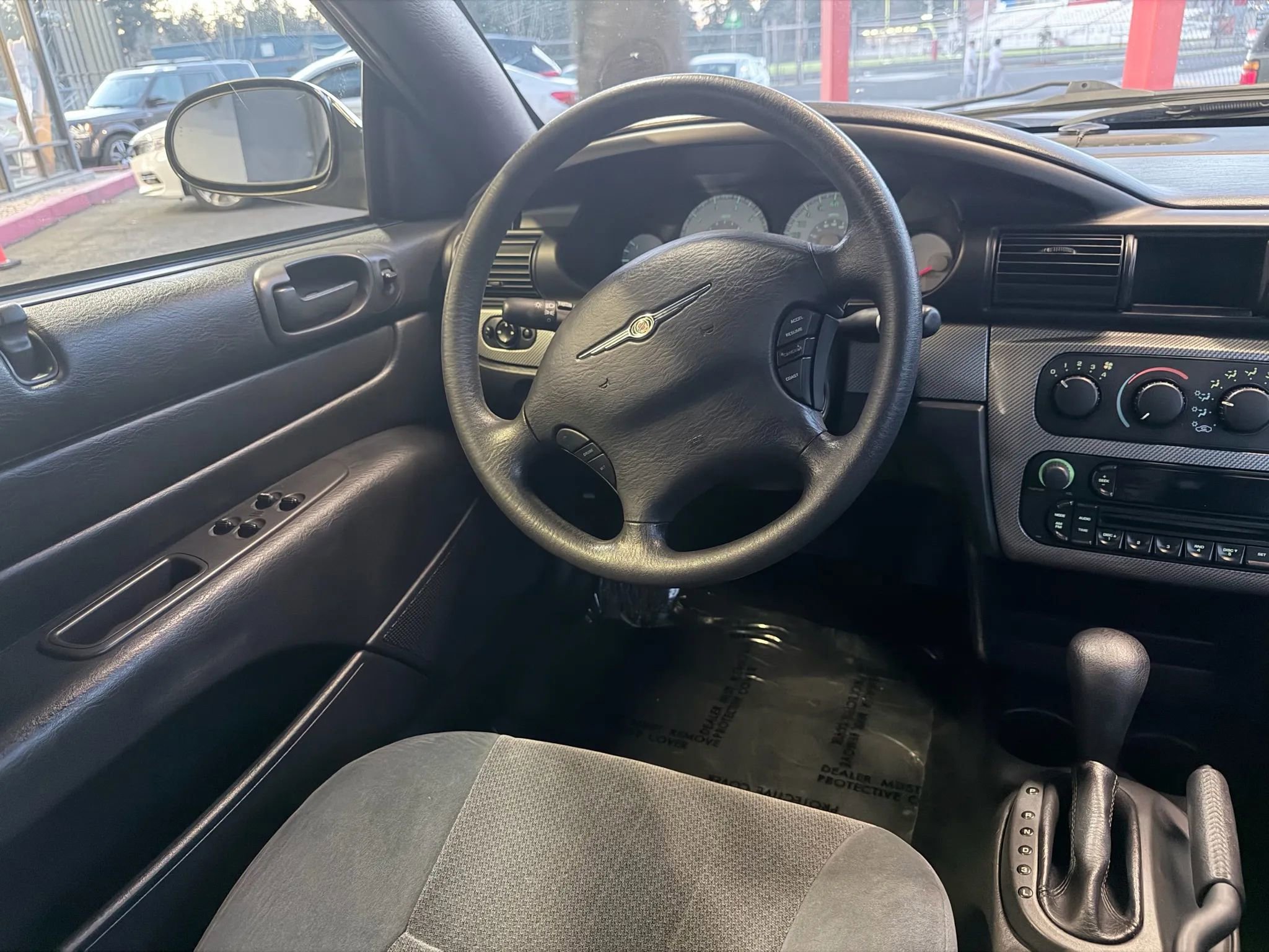 Used 2005 Chrysler Sebring GTC w/ Security Group image 10