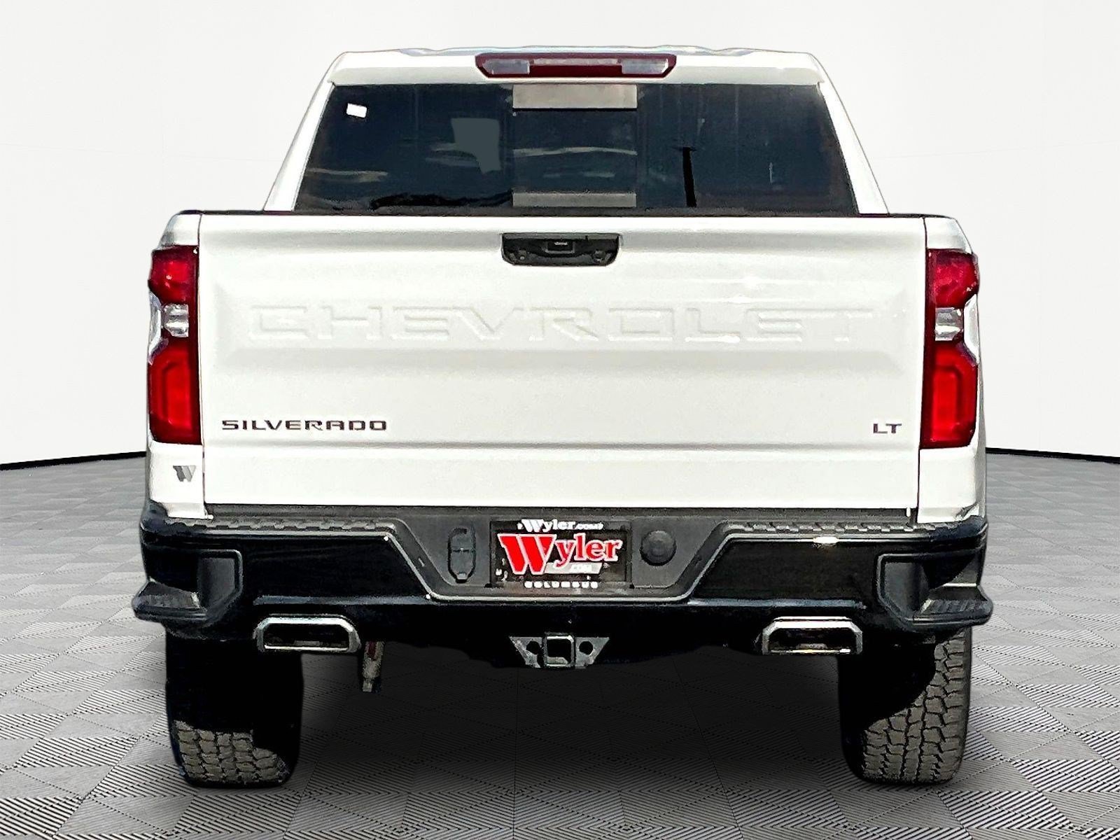 Used 2024 Chevrolet Silverado 1500 LT Trail Boss w/ Convenience Package II AWD/4WD image 5
