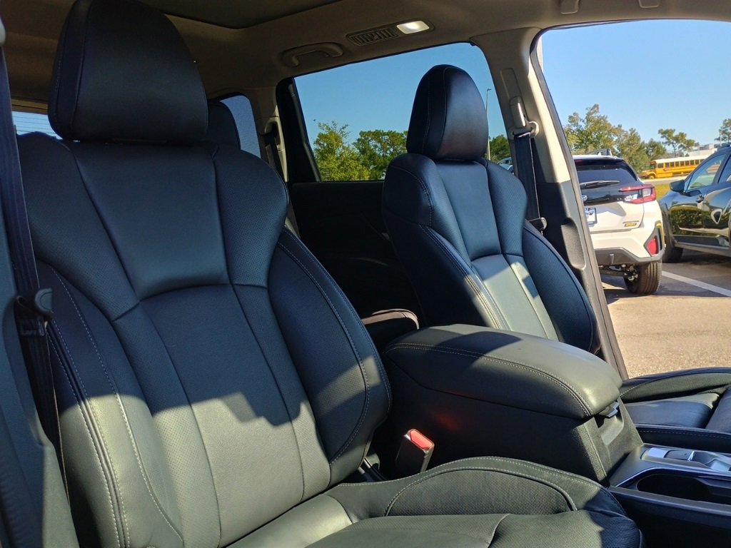 Certified 2022 Subaru Ascent Limited w/ Technology Package image 28