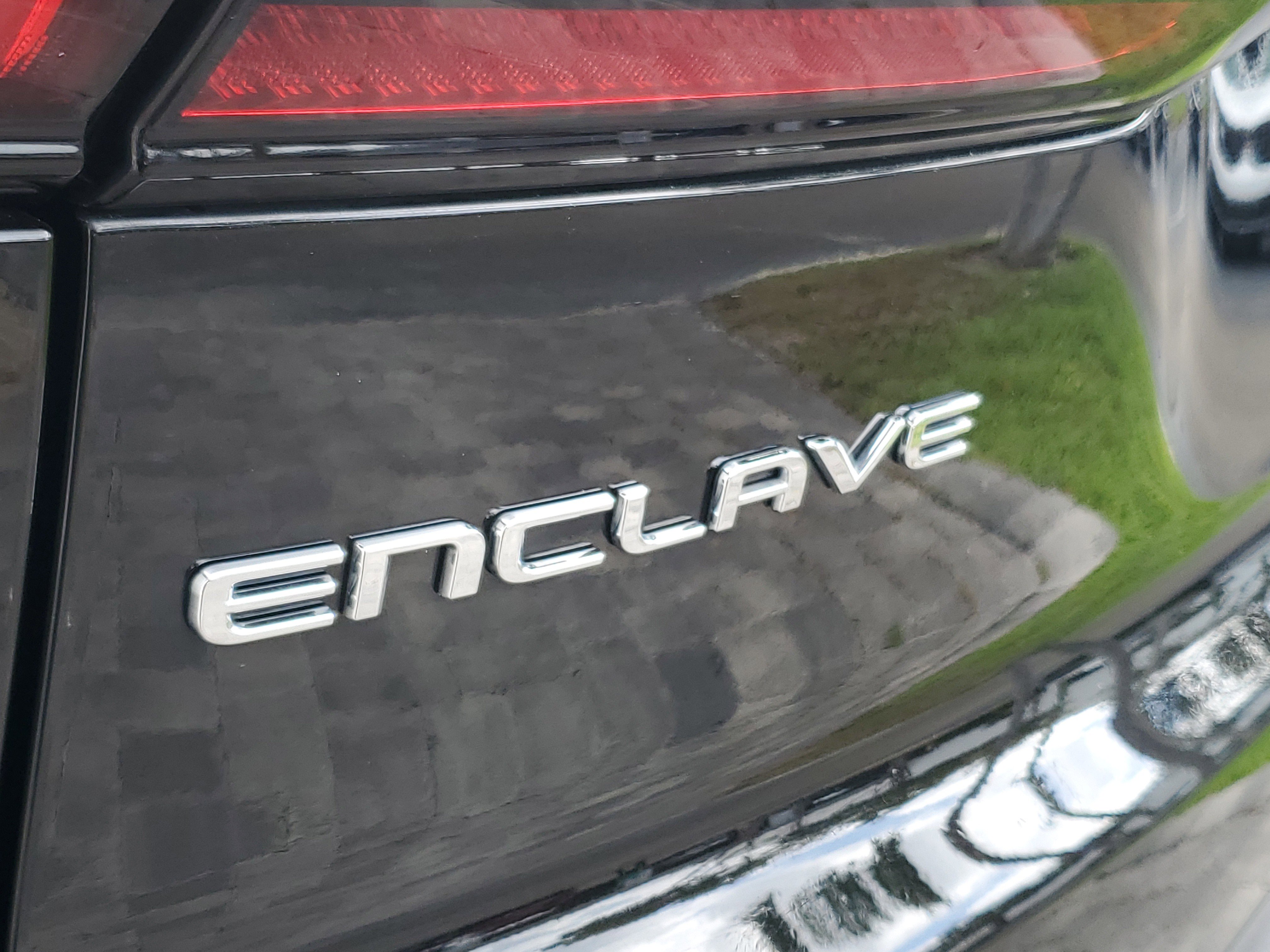 Used 2025 Buick Enclave Preferred image 9