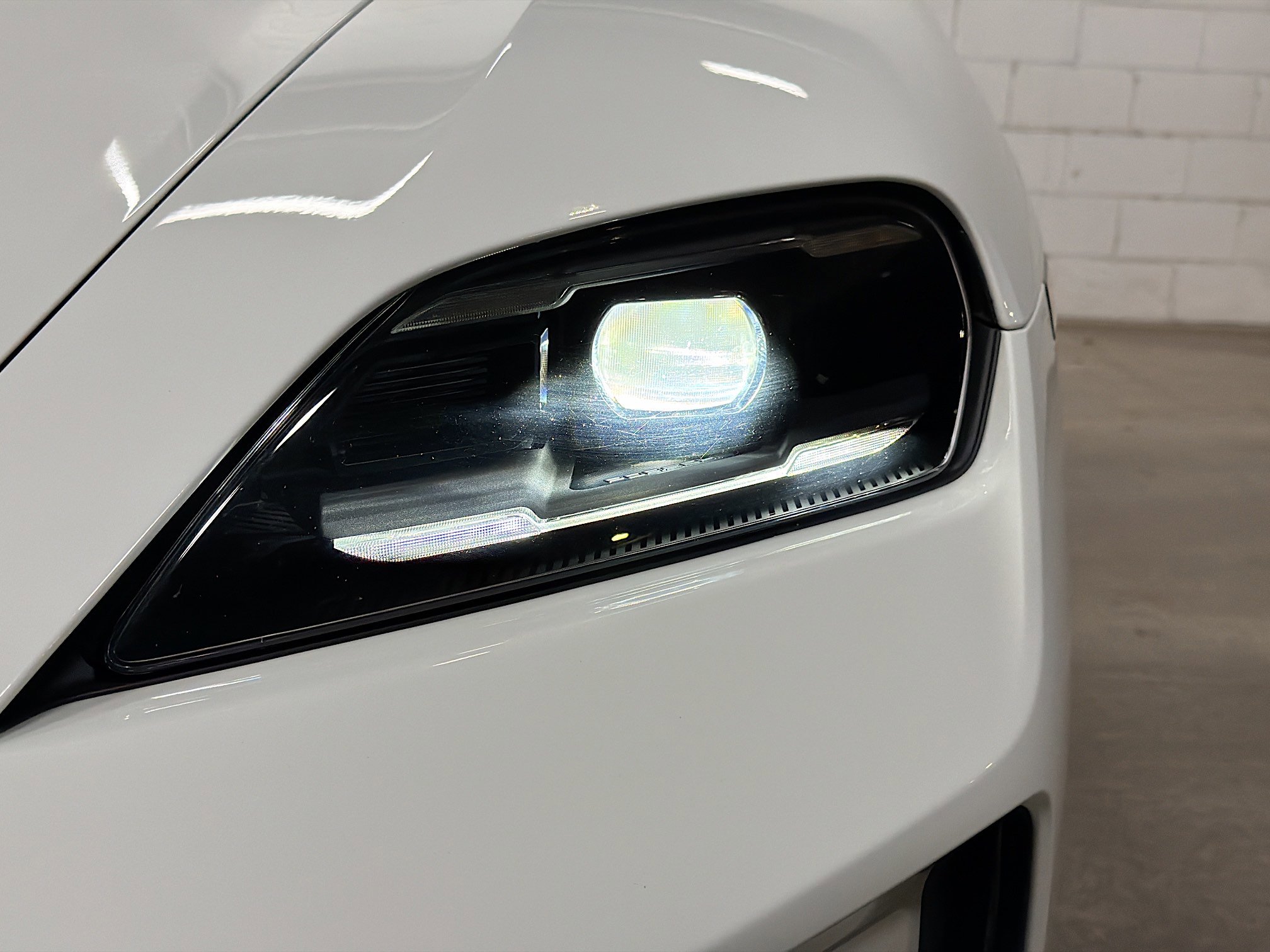 Certified 2025 Porsche Taycan image 10