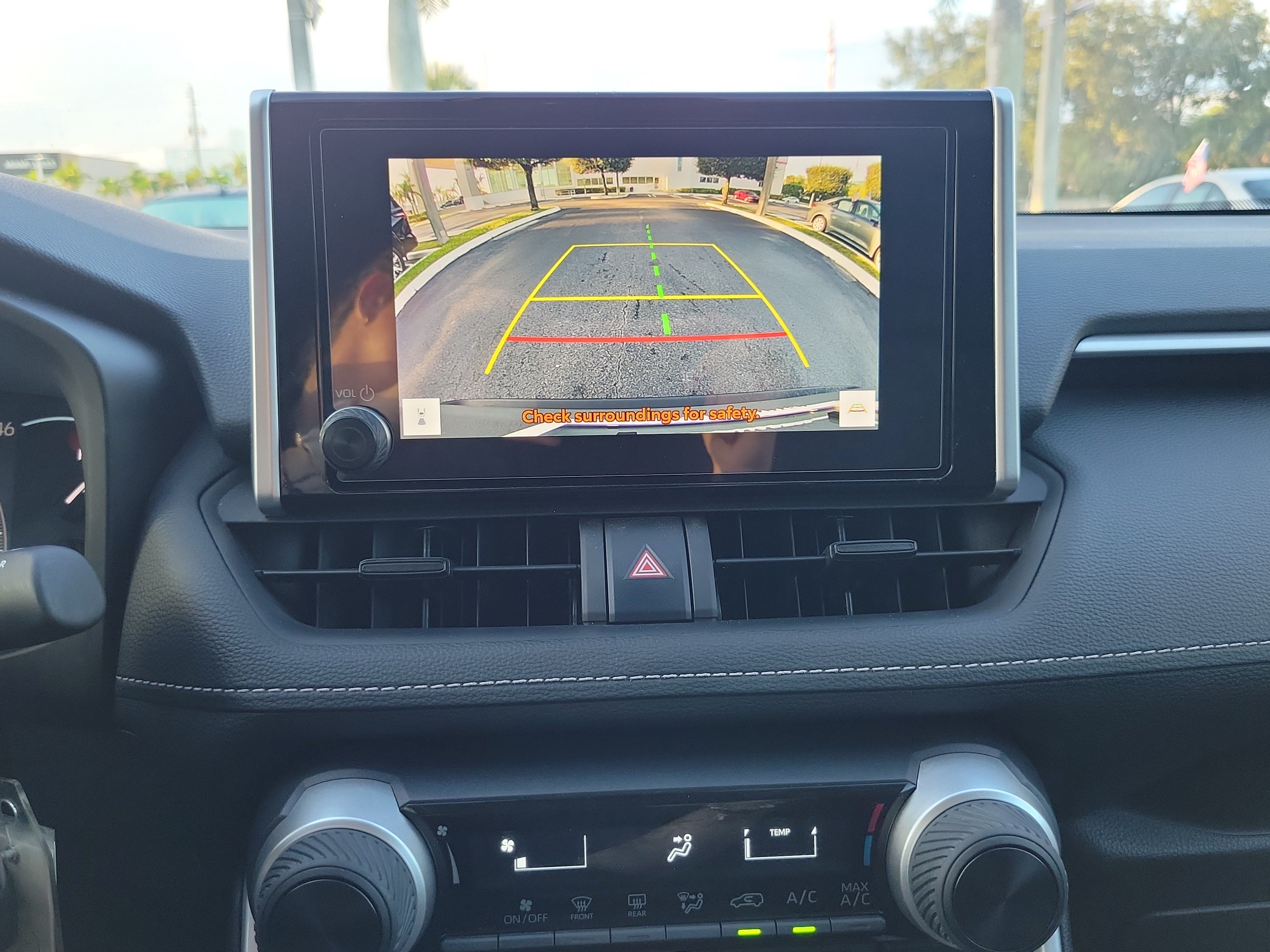 Used 2025 Toyota RAV4 LE FWD image 27