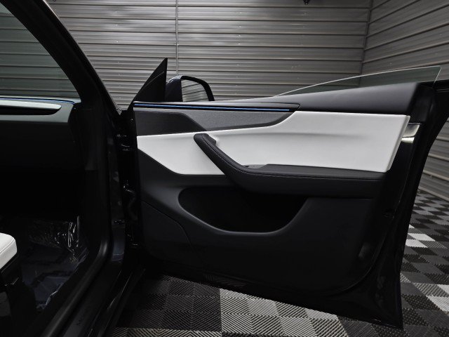 Used 2026 Tesla Model Y Long Range RWD image 33