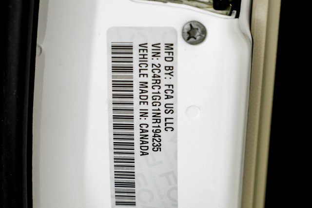 Used 2022 Chrysler Pacifica Limited FWD image 57