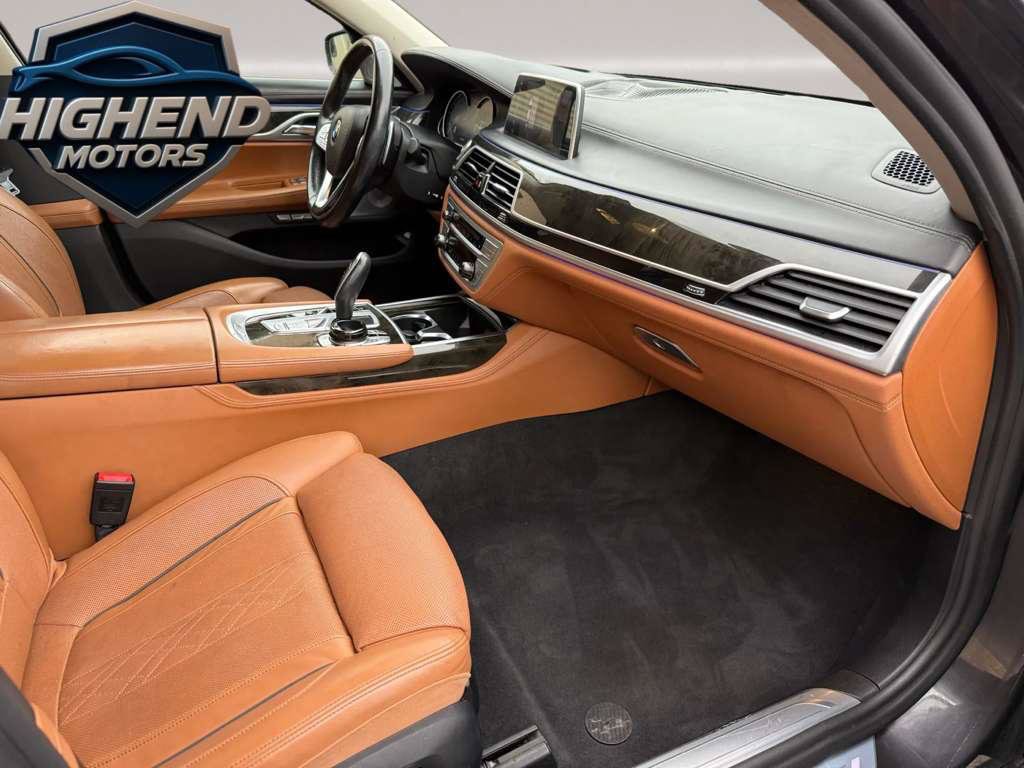 Used 2018 BMW 750i xDrive AWD/4WD image 20
