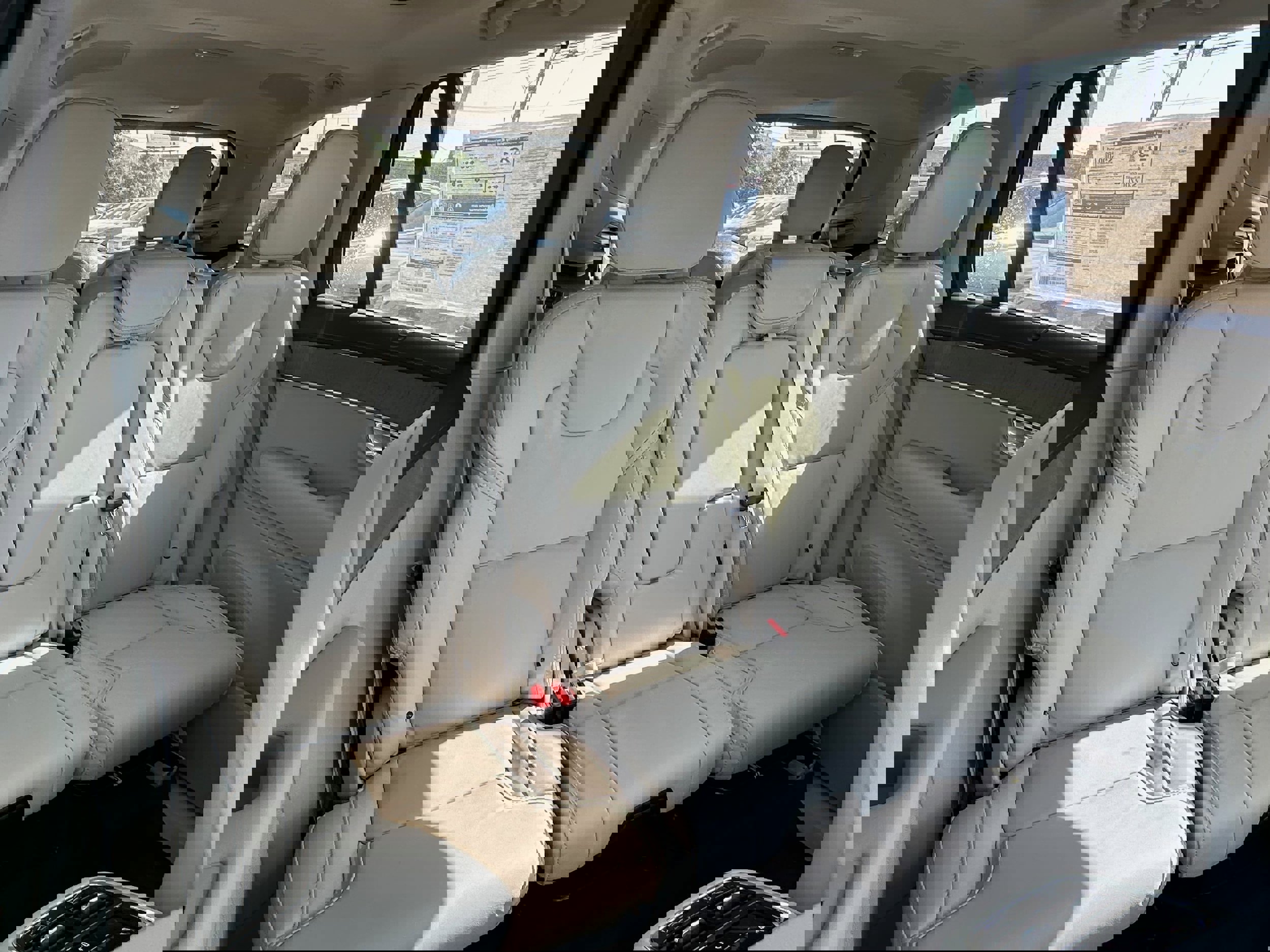 New 2026 Volvo XC90 B6 Ultra w/ Protection Package image 10