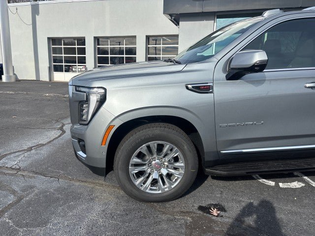 New 2026 GMC Yukon XL Denali AWD/4WD image 7