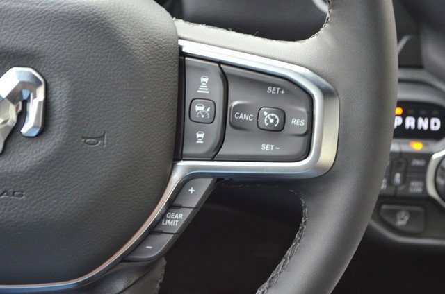 New 2026 RAM 1500 4x4 Crew Cab image 18