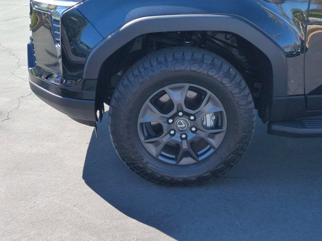 Used 2024 Lexus GX 550 AWD/4WD image 9