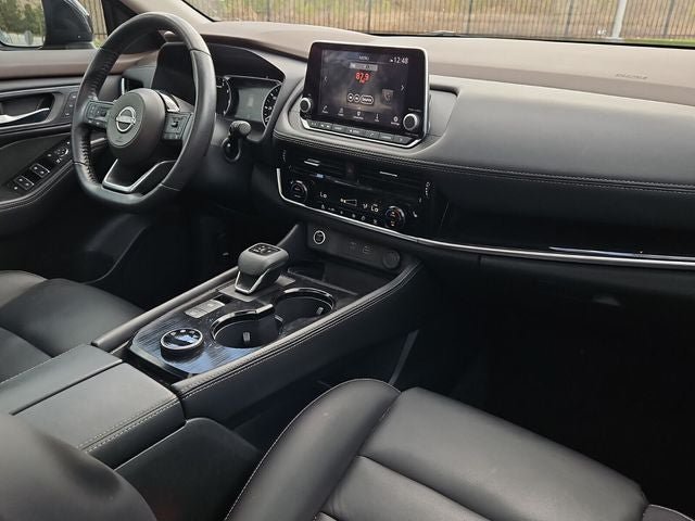 Used 2023 Nissan Rogue SL AWD/4WD image 10