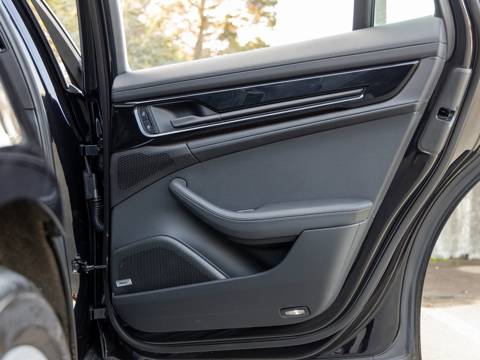 Used 2024 Porsche Panamera 4 image 41