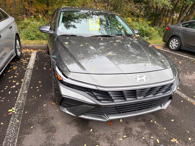 Used 2024 Hyundai Elantra SEL FWD image 22