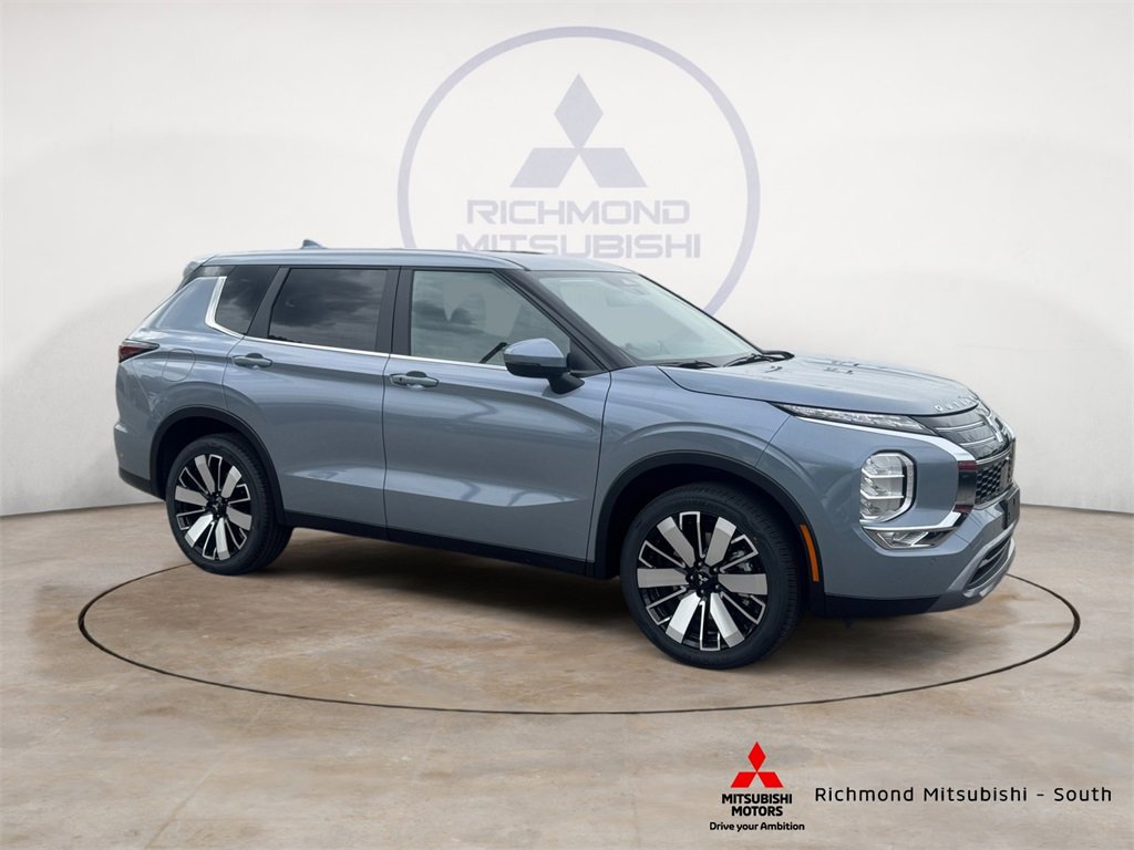 New 2025 Mitsubishi Outlander SE image 1