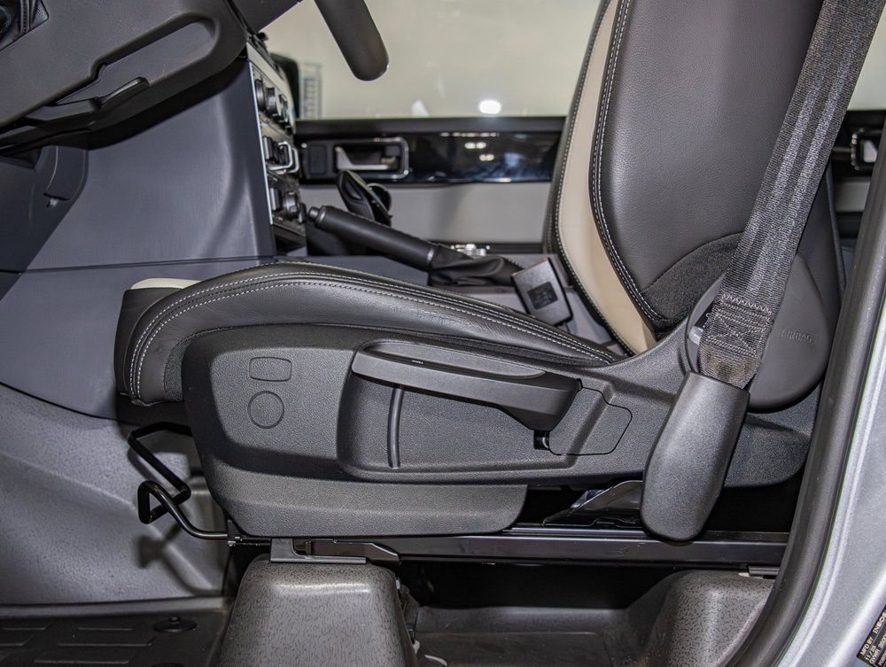 Used 2024 INEOS Grenadier Station Wagon AWD/4WD image 15