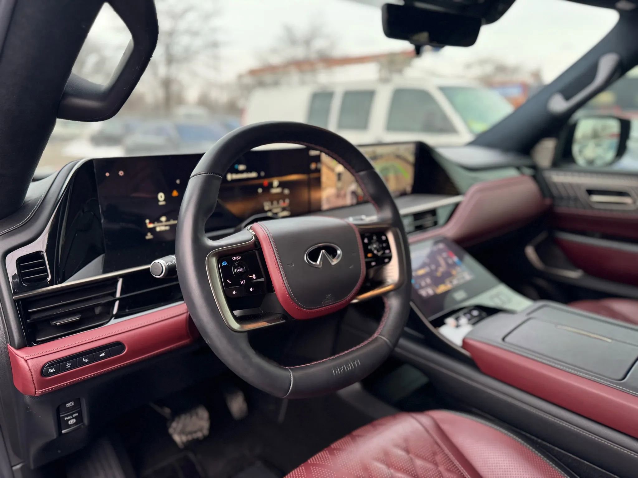 Used 2025 INFINITI QX80 Autograph image 18