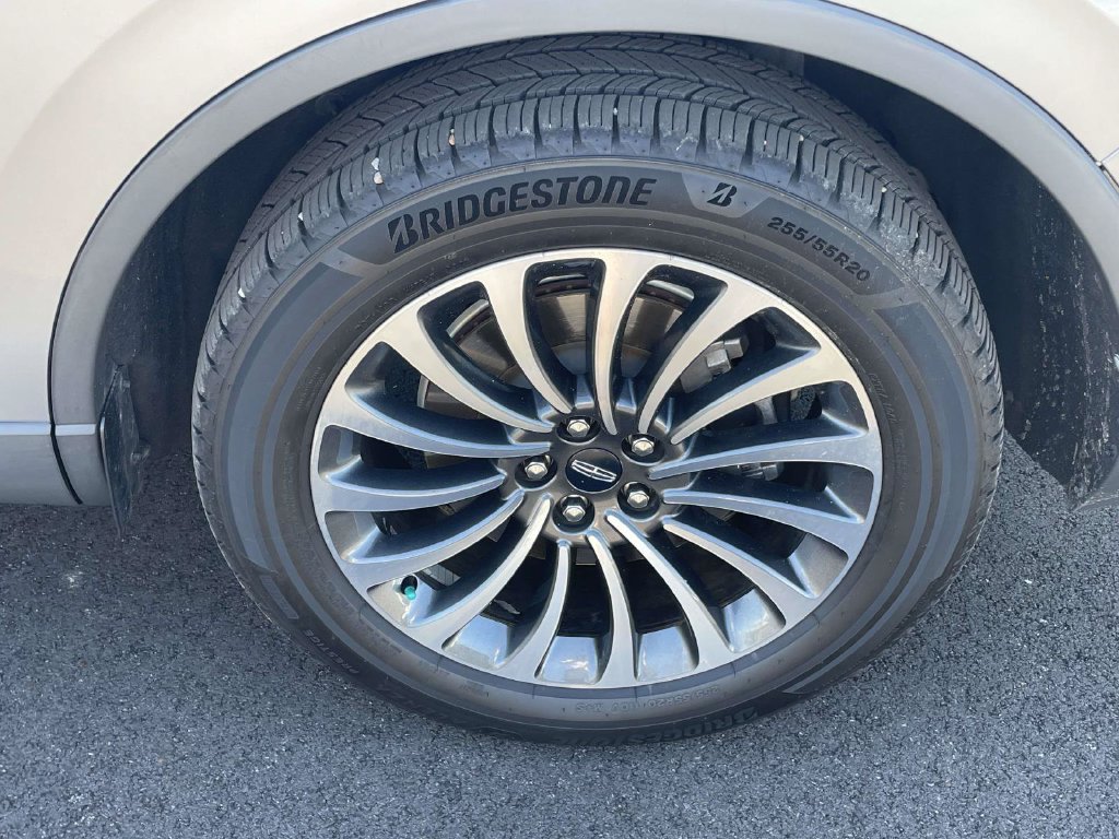 Used 2021 Lincoln Aviator Reserve w/ Equipment Group 201A AWD/4WD image 9