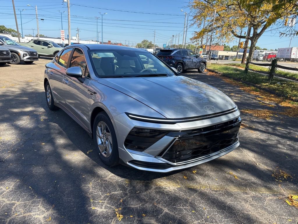 New 2026 Hyundai Sonata SE image 1