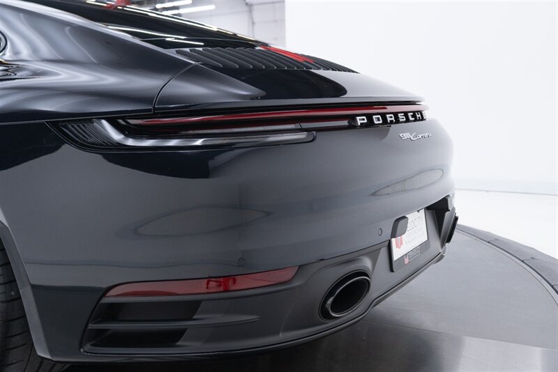 Used 2024 Porsche 911 Carrera RWD image 30