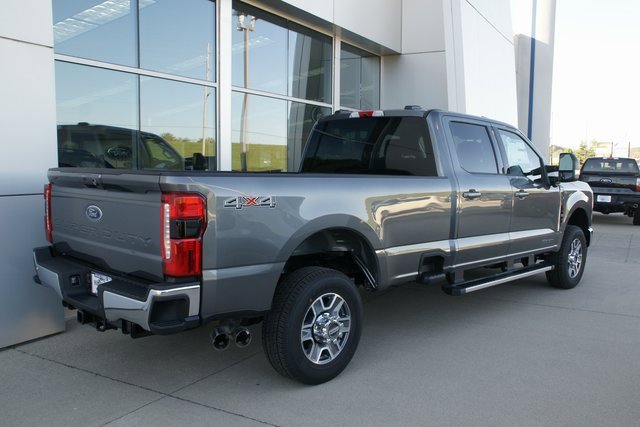 New 2026 Ford F350 Lariat image 3