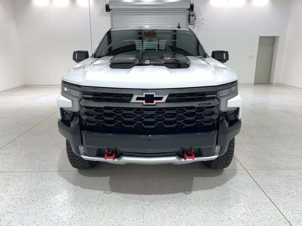 Used 2024 Chevrolet Silverado 1500 ZR2 w/ Technology Package AWD/4WD image 8