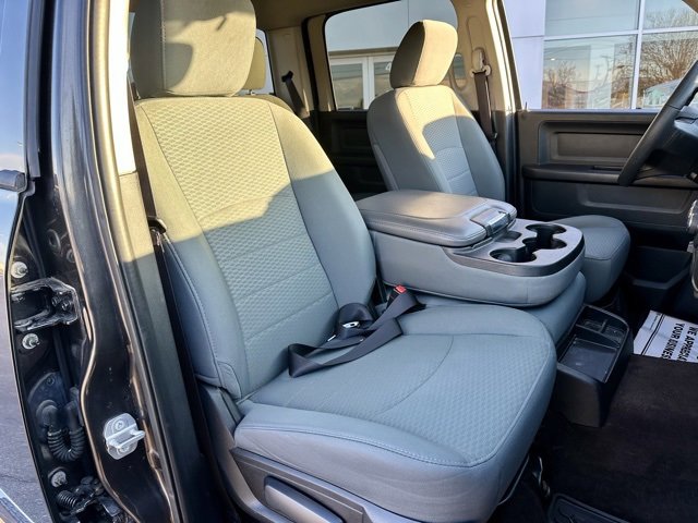 Used 2016 RAM 2500 Tradesman w/ Chrome Appearance Group image 21