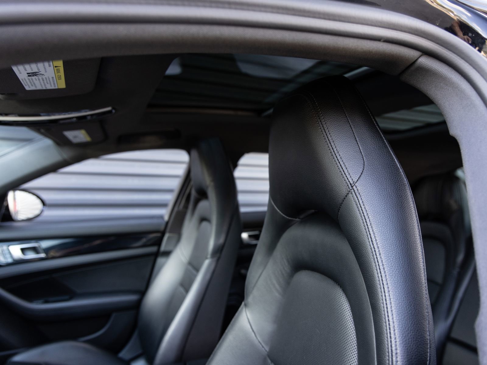 Used 2018 Porsche Panamera 4 image 23