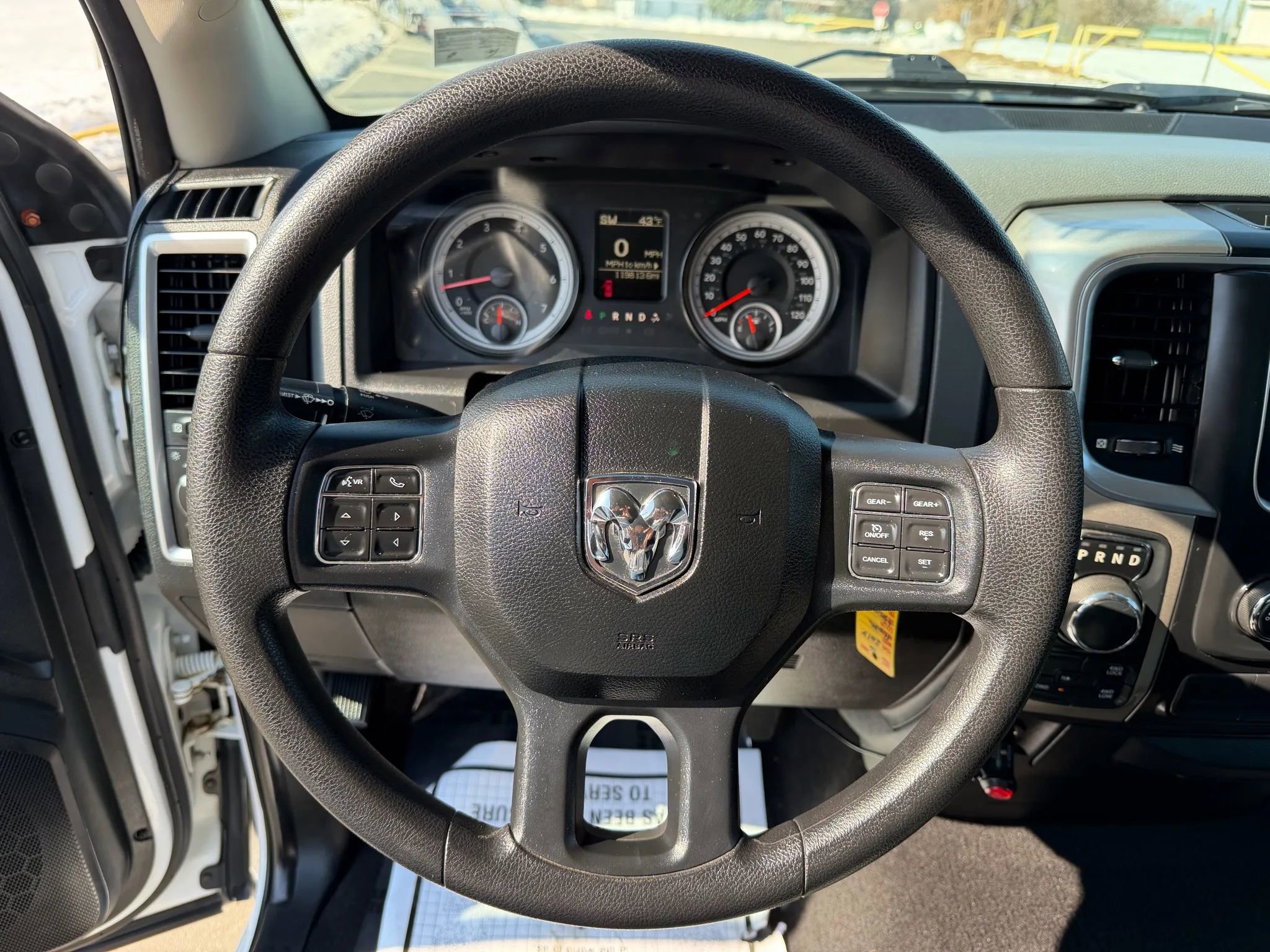 Used 2017 RAM 1500 Classic SLT AWD/4WD image 22