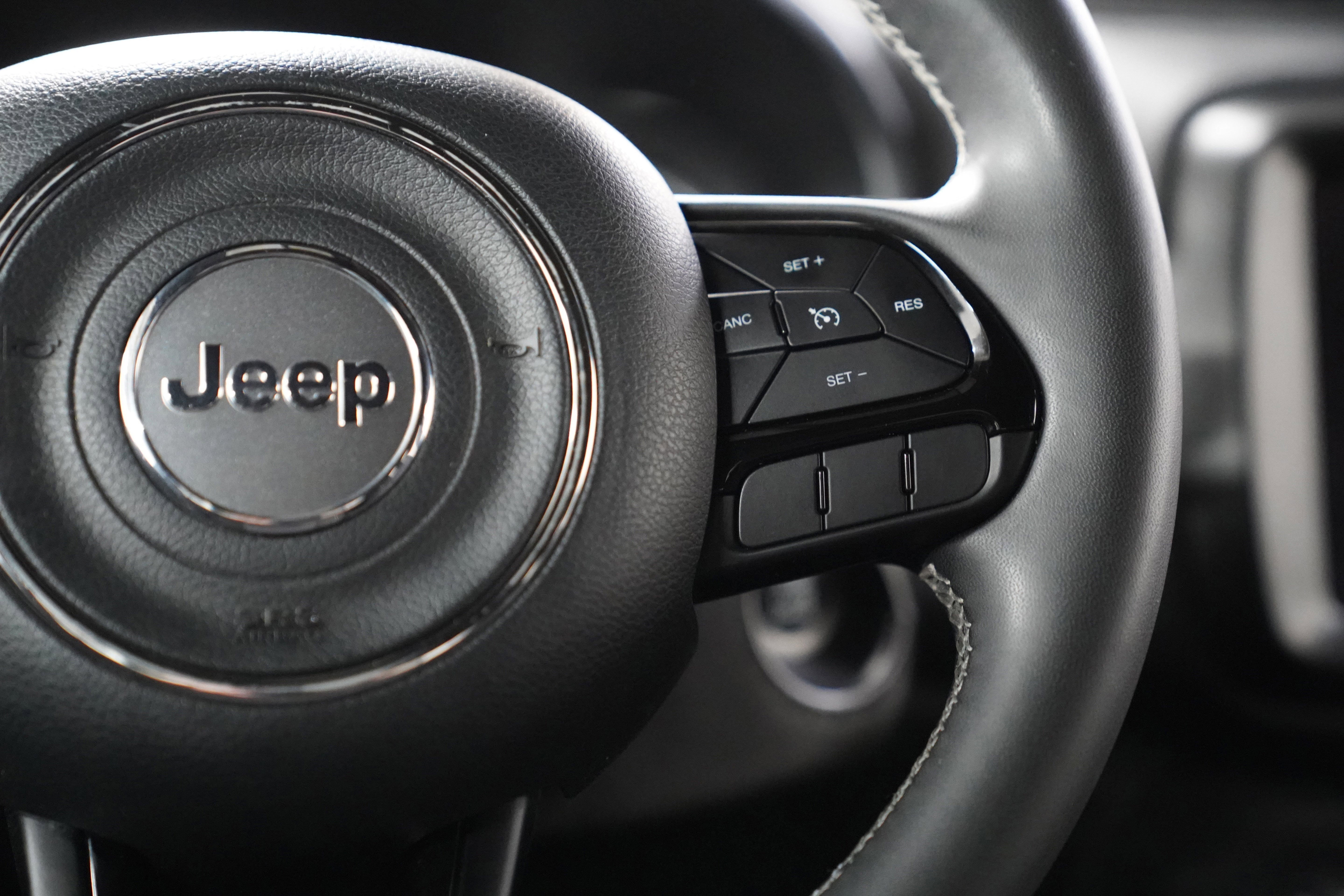 Used 2021 Jeep Renegade Latitude image 20