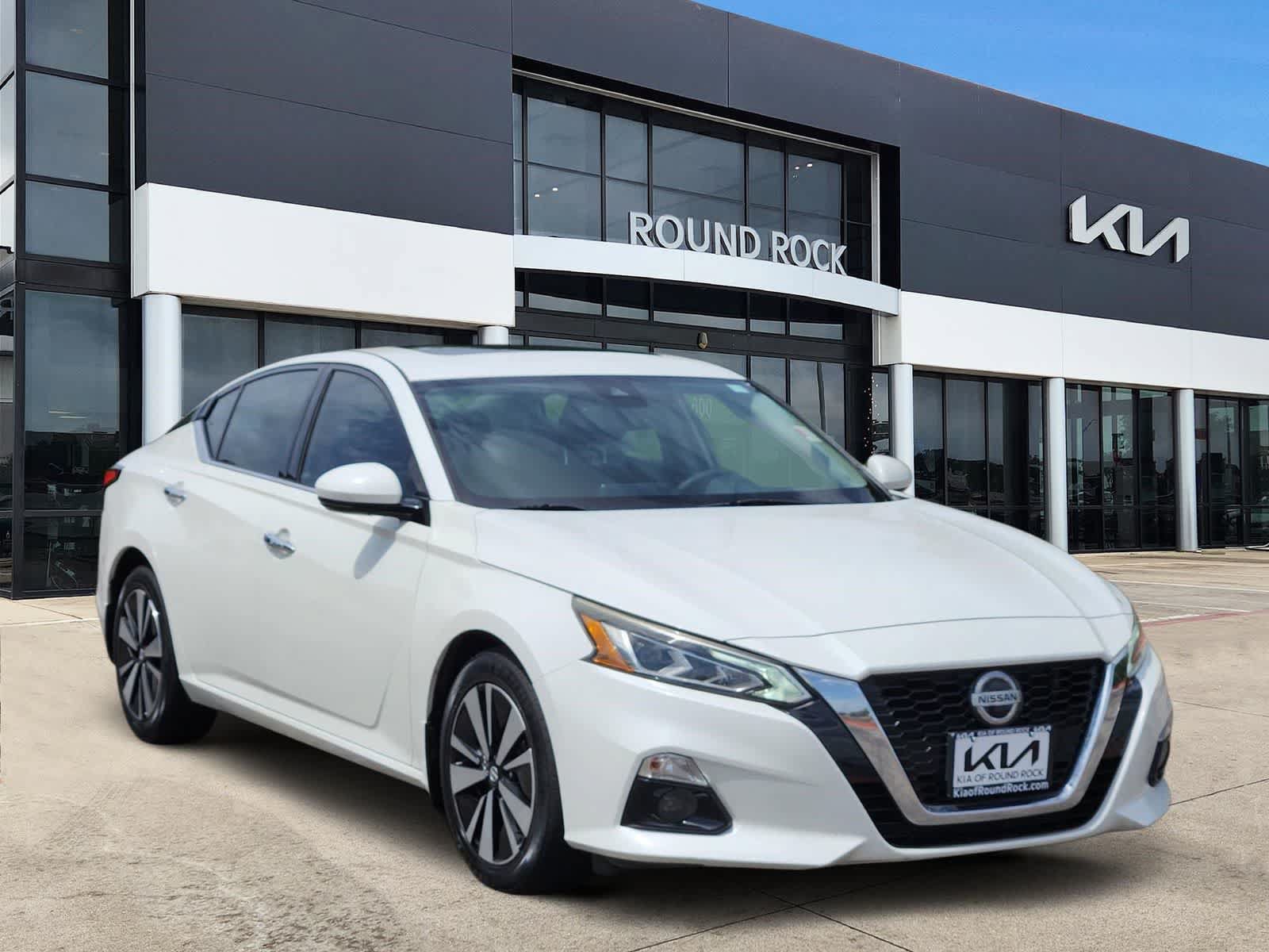 Used 2019 Nissan Altima 2.5 SV FWD image 3