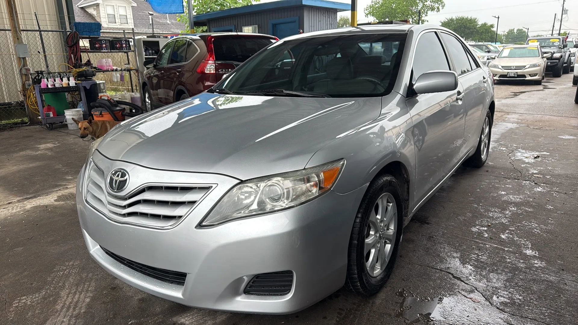 Used 2011 Toyota Camry LE w/ LE Extra-Value Pkg FWD image 3