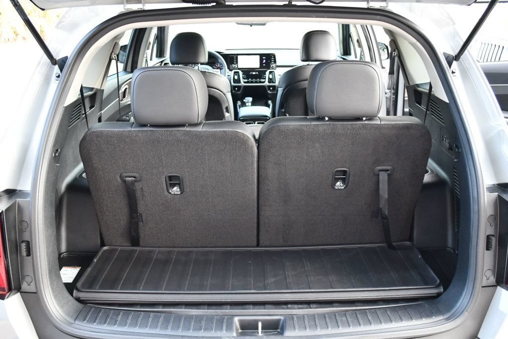 Used 2022 Kia Sorento S w/ Panoramic Sunroof Package AWD/4WD image 18