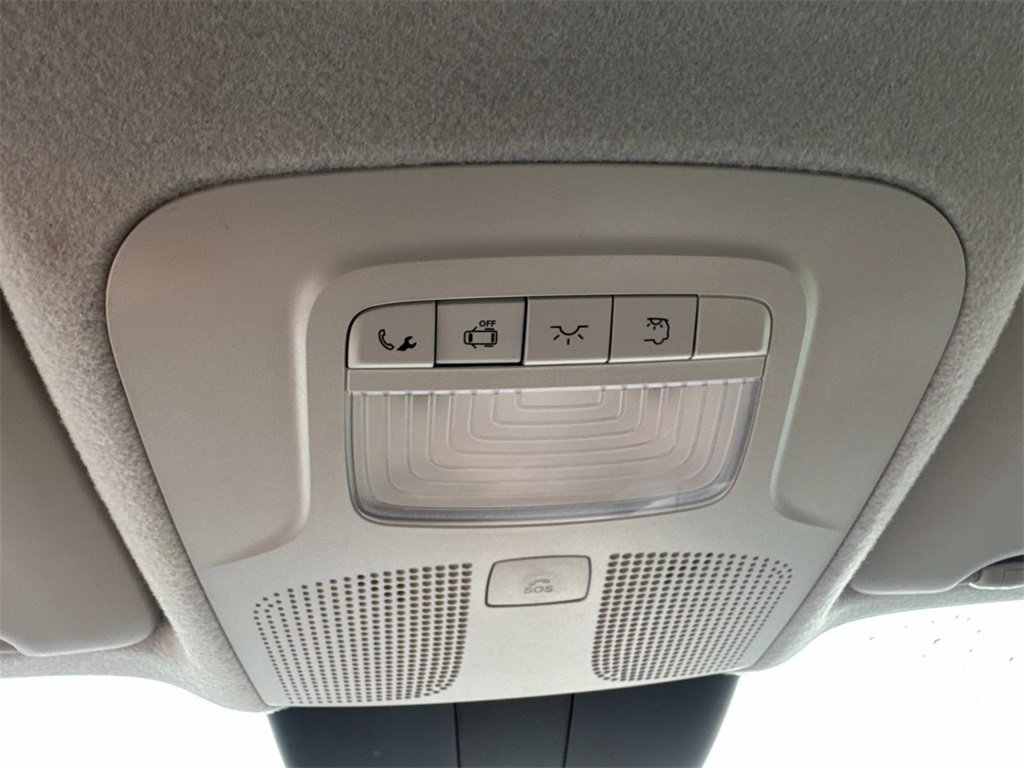 Used 2021 Mercedes-Benz Metris w/ Driver Efficiency Package image 20