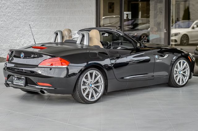 Used 2011 BMW Z4 sDrive35i RWD image 16