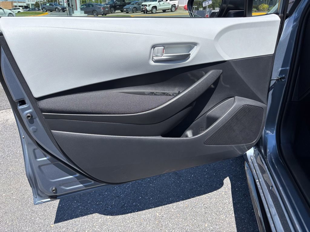 New 2026 Toyota Corolla SE FWD image 9