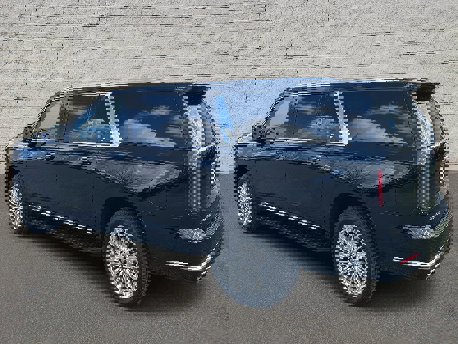 Certified 2025 Cadillac Escalade ESV Premium Luxury image 3