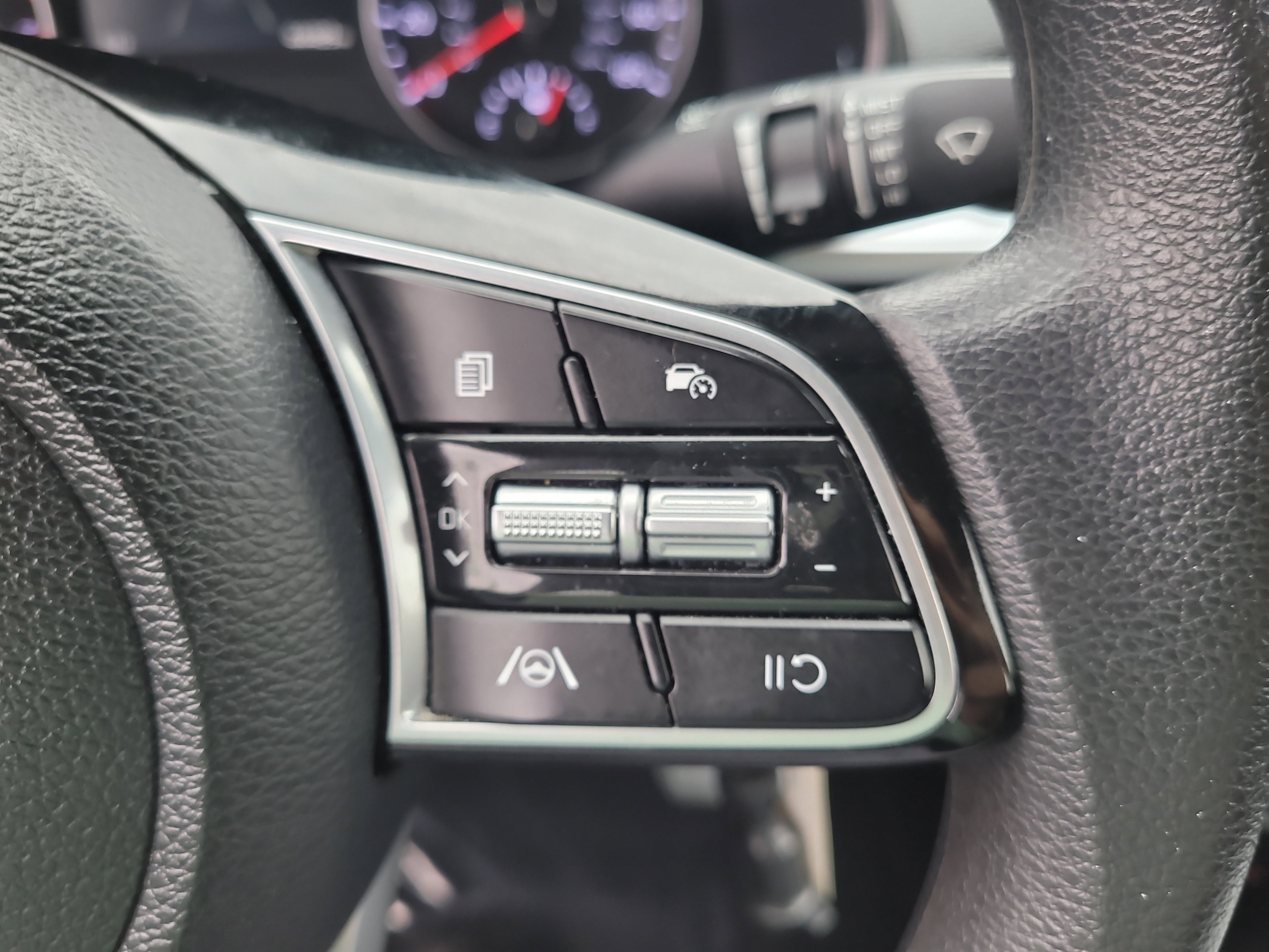 Used 2024 Kia Forte LXS image 27