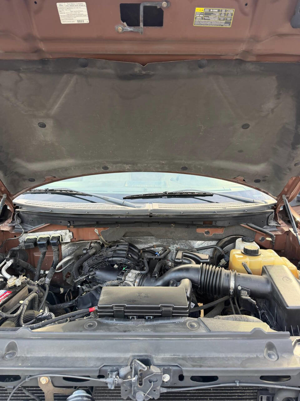 Used 2011 Ford F150 XLT w/ XLT Chrome Pkg image 26