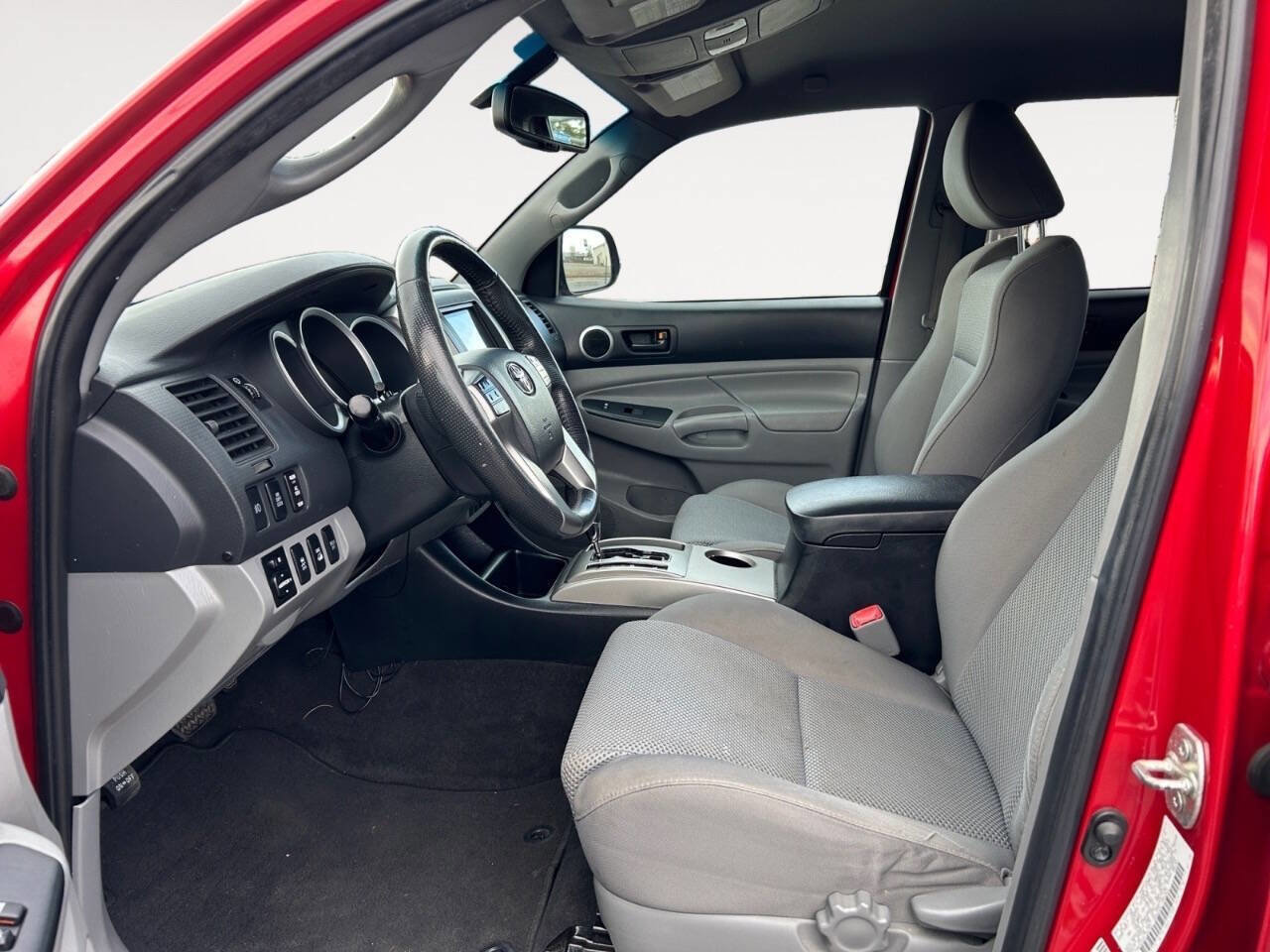 Used 2013 Toyota Tacoma 4x4 Double Cab w/ TRD Off-Road Pkg image 10