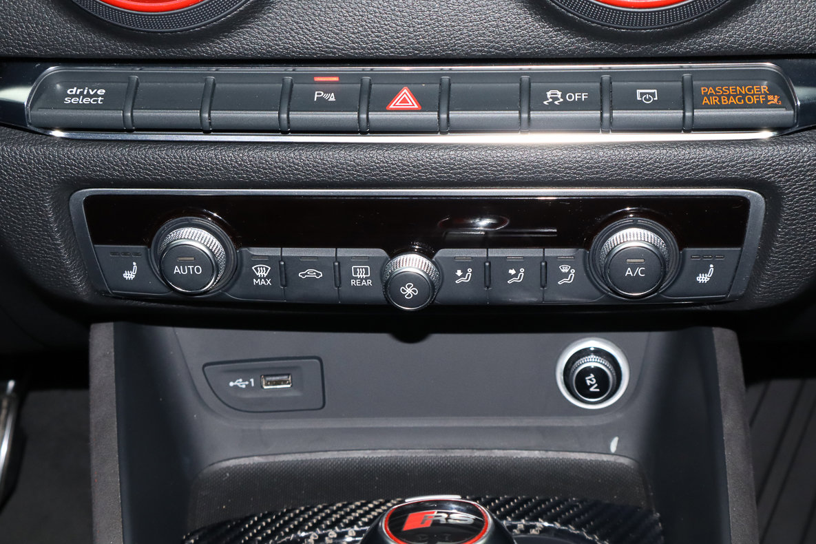 Used 2018 Audi RS 3 w/ Technology Package image 22